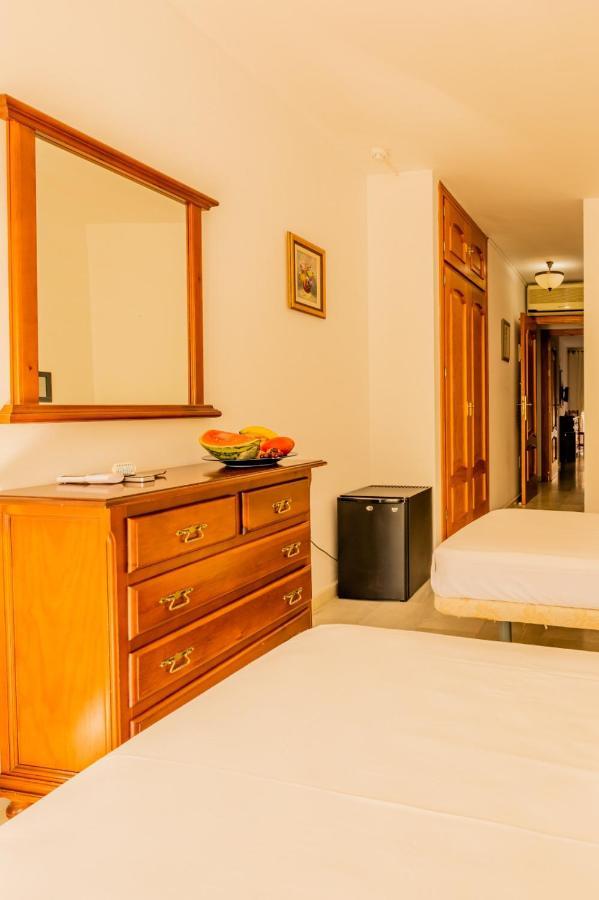 Hotel La Morena 푸엔히롤라 외부 사진